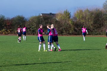 Bild 136 - B-Juniorinnen Halstenbek-Rellingen - Hamburger SV 2 : Ergebnis: 3:8